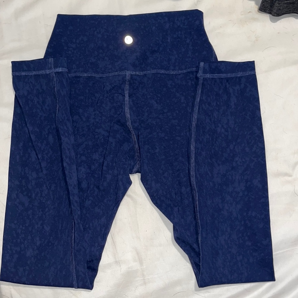 Lululemon Wunder Under 7’8 Navy Leggings Size 4